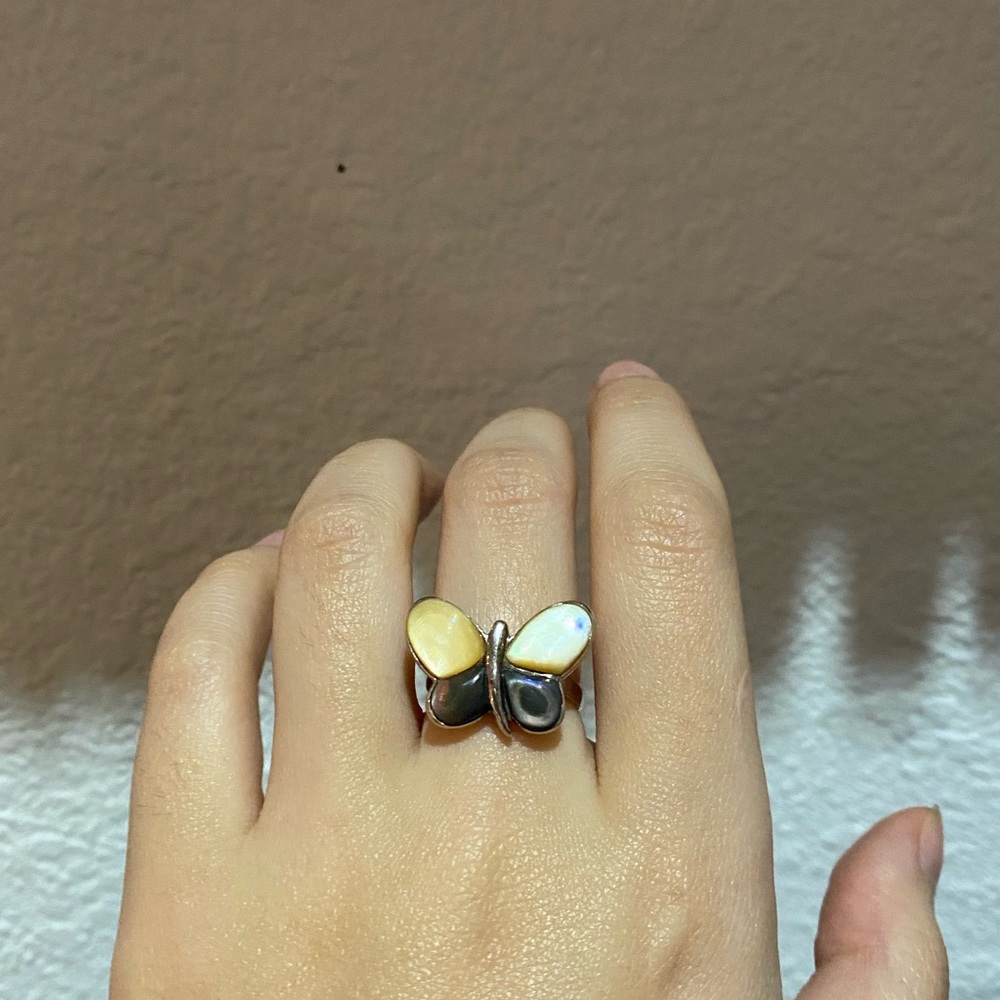 ivory and grey mother of pearl butterfly ring